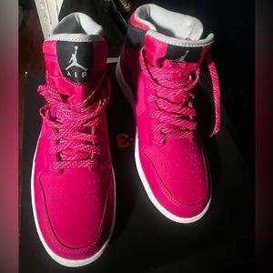 Kid's Air Jordan 1 Retro High GG 'Vivid
4.0